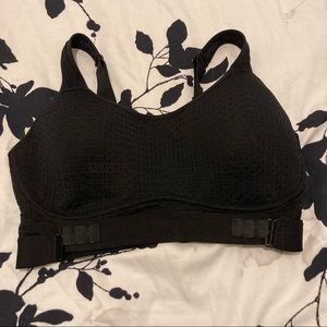 Black Sports Bra Large (fits like Medium)